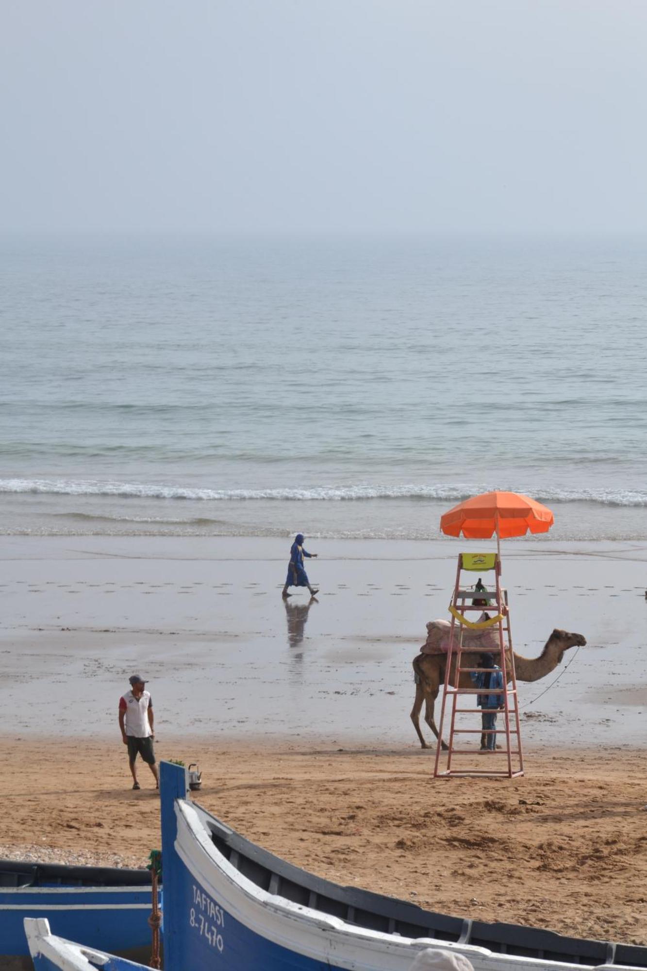 Хостел Playa Del Sol Surf House Tamraght Экстерьер фото