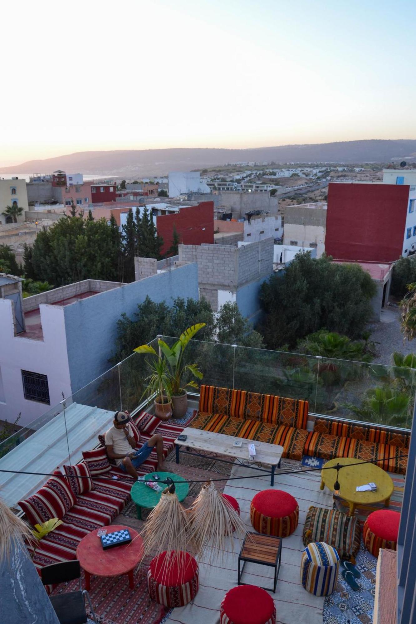 Хостел Playa Del Sol Surf House Tamraght Экстерьер фото