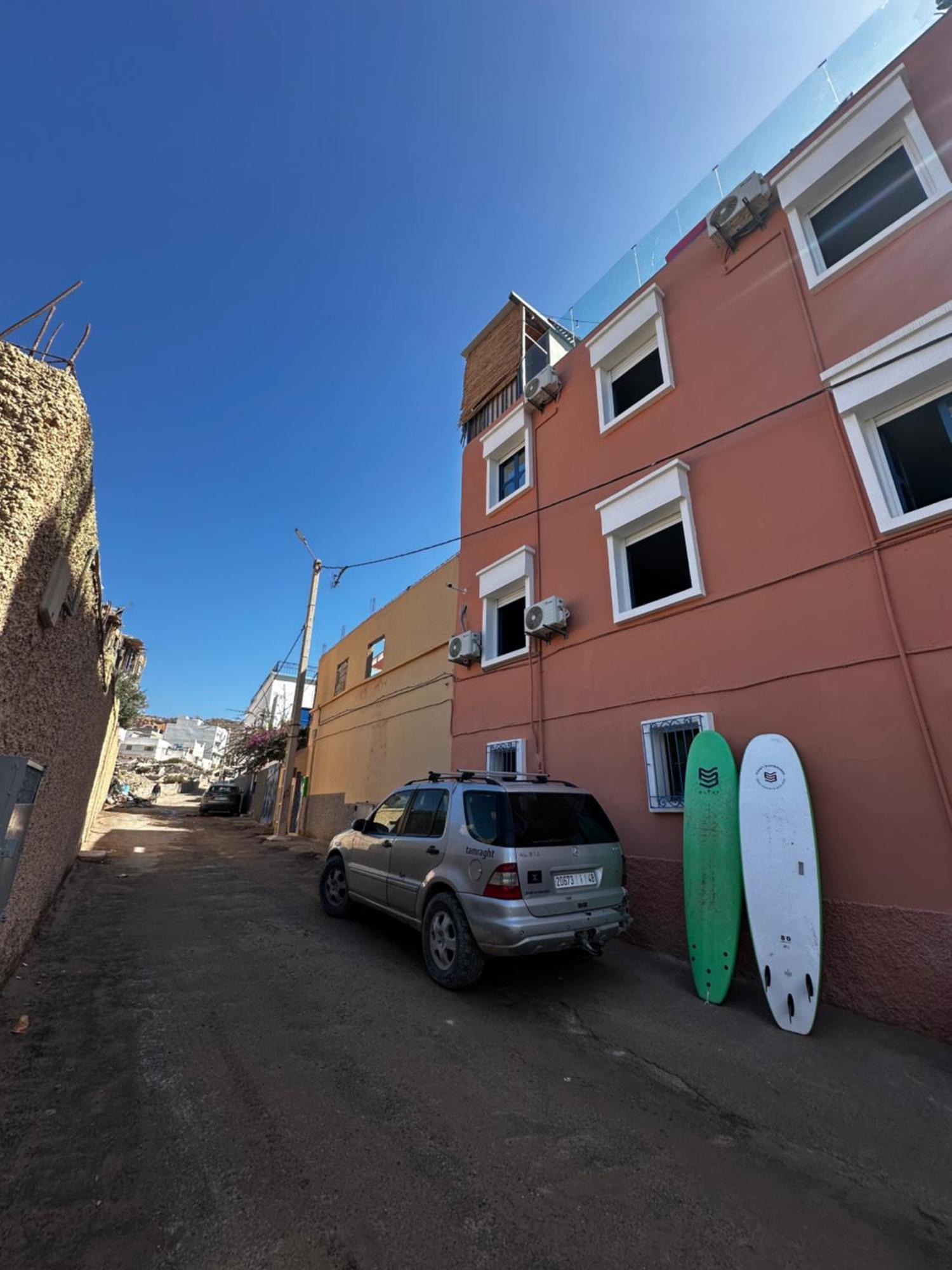 Хостел Playa Del Sol Surf House Tamraght Экстерьер фото